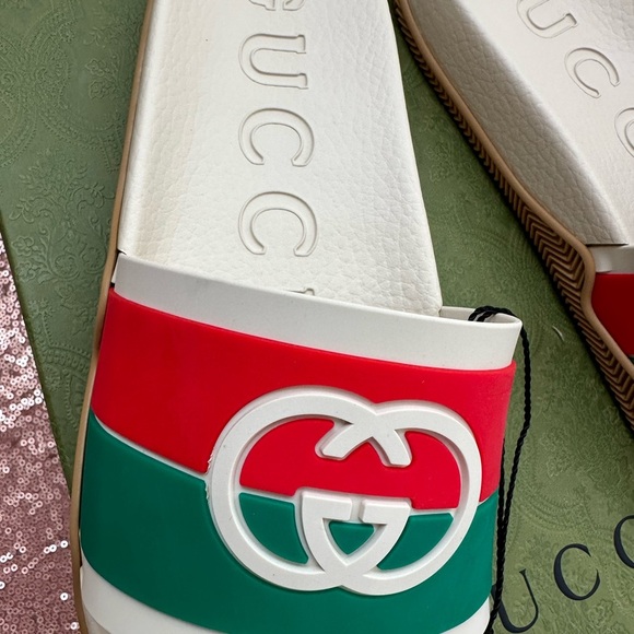 Authentic Gucci Cream Red Green Logo Interlocking G Slide Sandals Size 10 Men's - Picture 2 of 10
